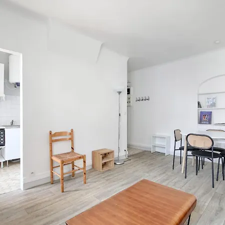 Alfort - Proche Paris - Metro Apartment *